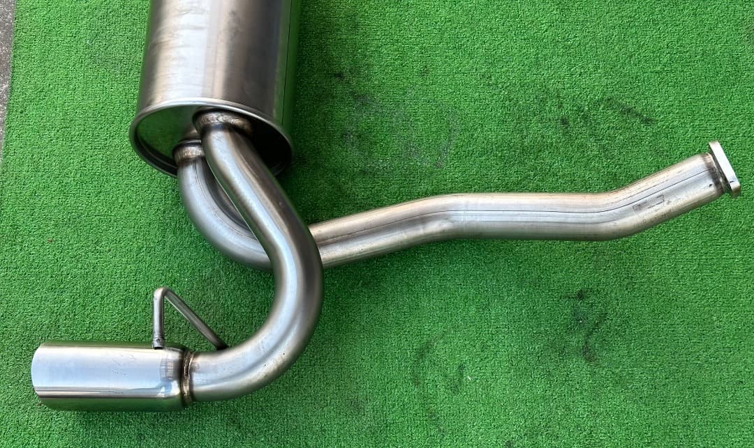 スバル RC1 /R2 FGK フジツボ マフラー 98R00792です。