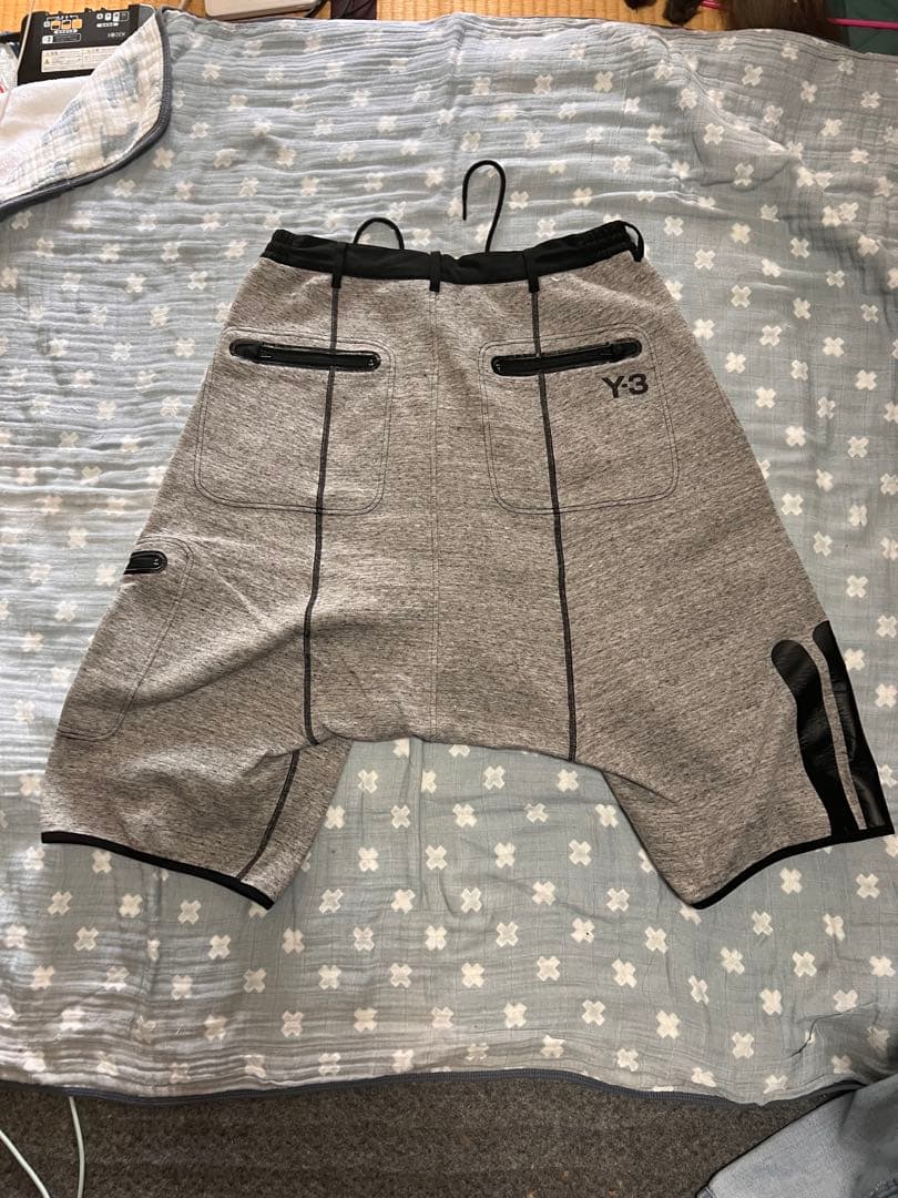 Y-3 グレー ショートパンツ Mサイズ