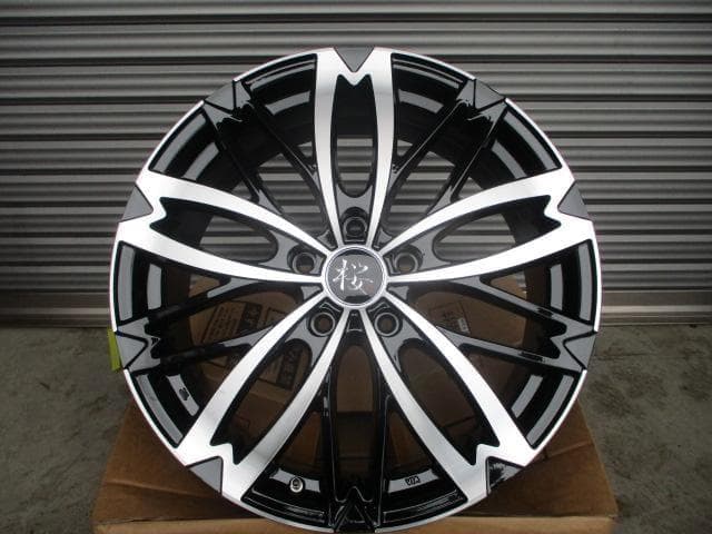 全国送料込み☆新品４本セット　18×7J ☆C-HR・ノア・ヴォクシー・マツダ3