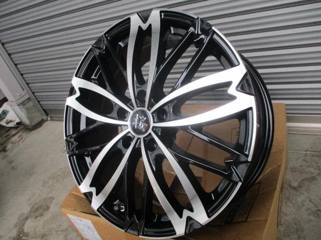 全国送料込み☆新品４本セット　18×7J ☆C-HR・ノア・ヴォクシー・マツダ3