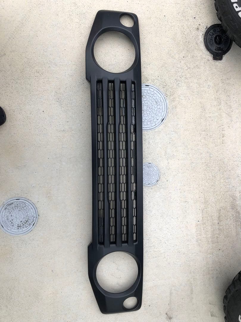 ジムニーJB74グリル　アピオ