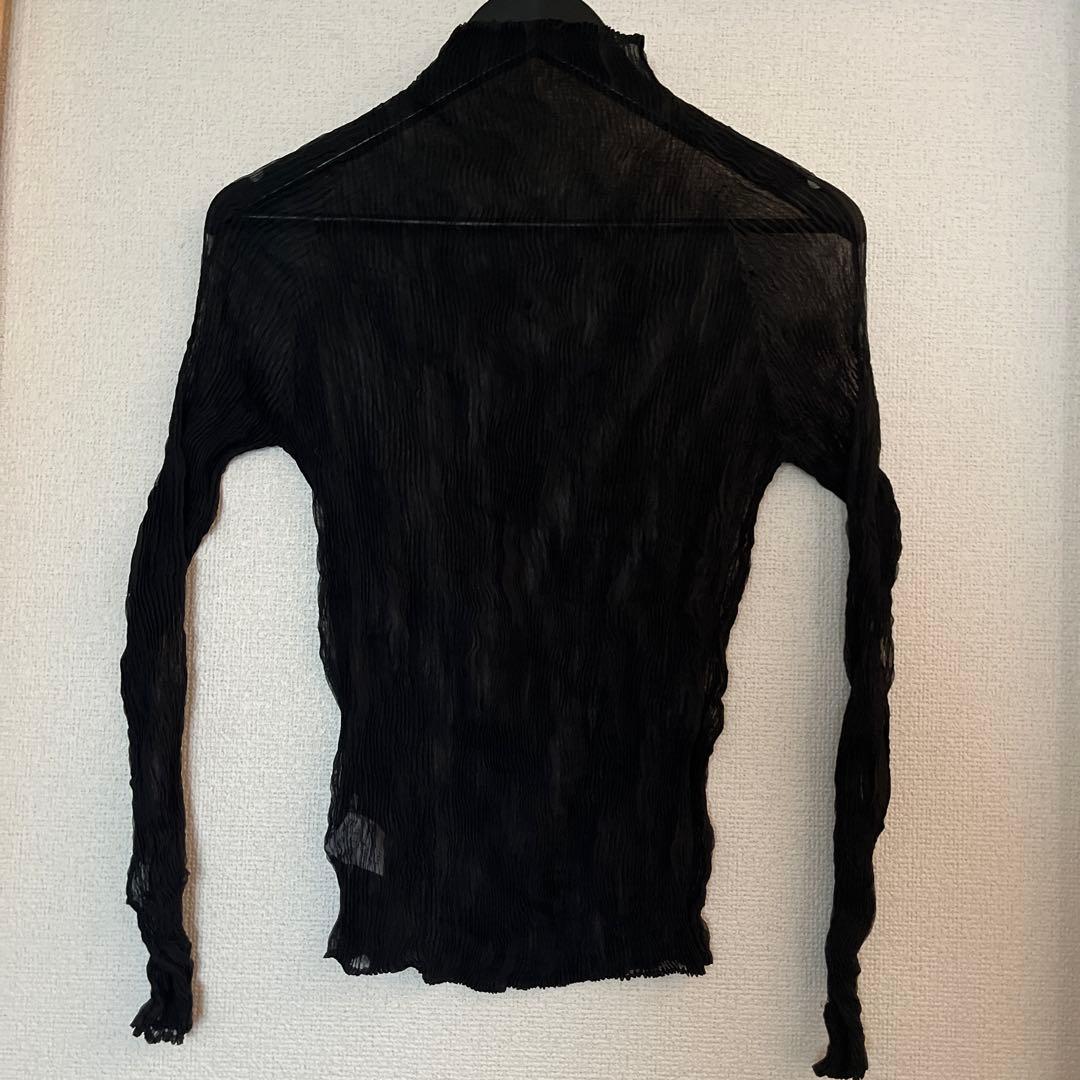 ISSEY MIYAKE CHIFFON TWIST BK シアー　トップス