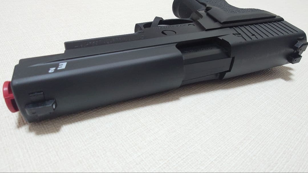 【新品同様】東京マルイ シグ ザウエル P226 E2 ガスブローバック