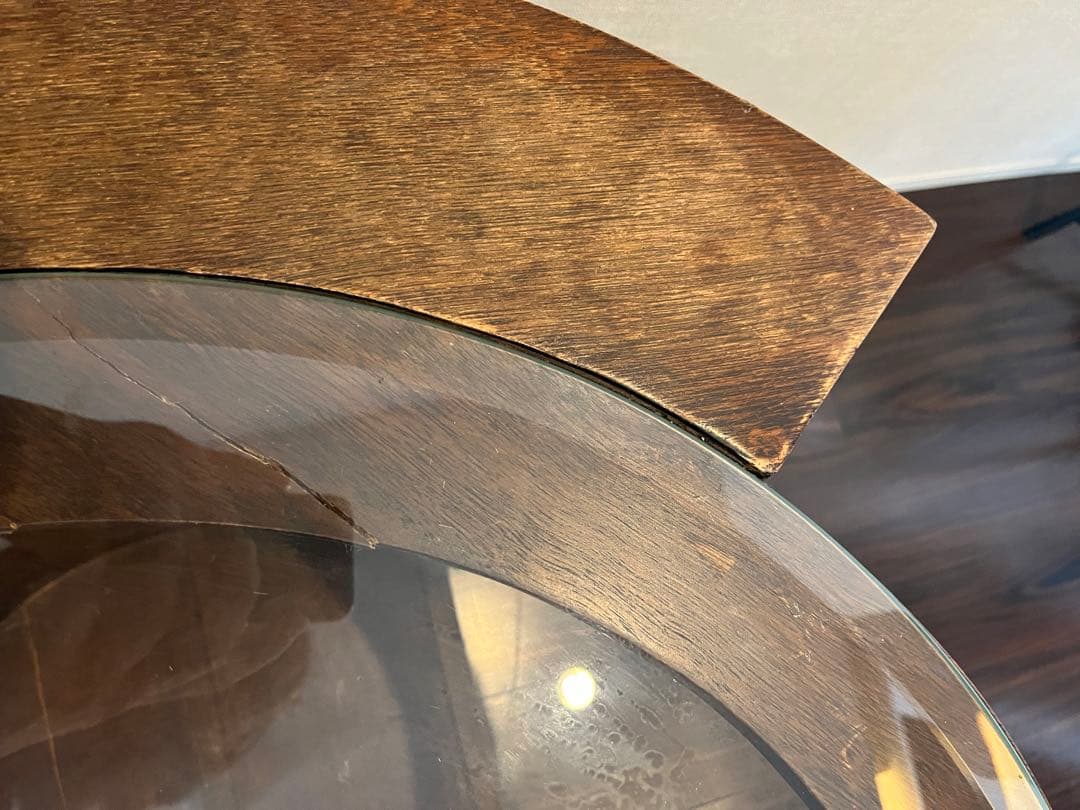 もち太郎　ベトナムにて購入　木製テーブル　アンティーク　　ガラス天板