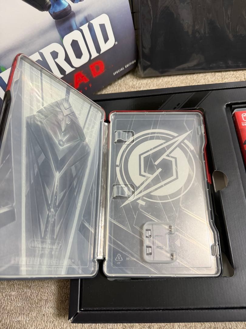 Nintendo Switch METROID DREAD SPECIAL EDITION