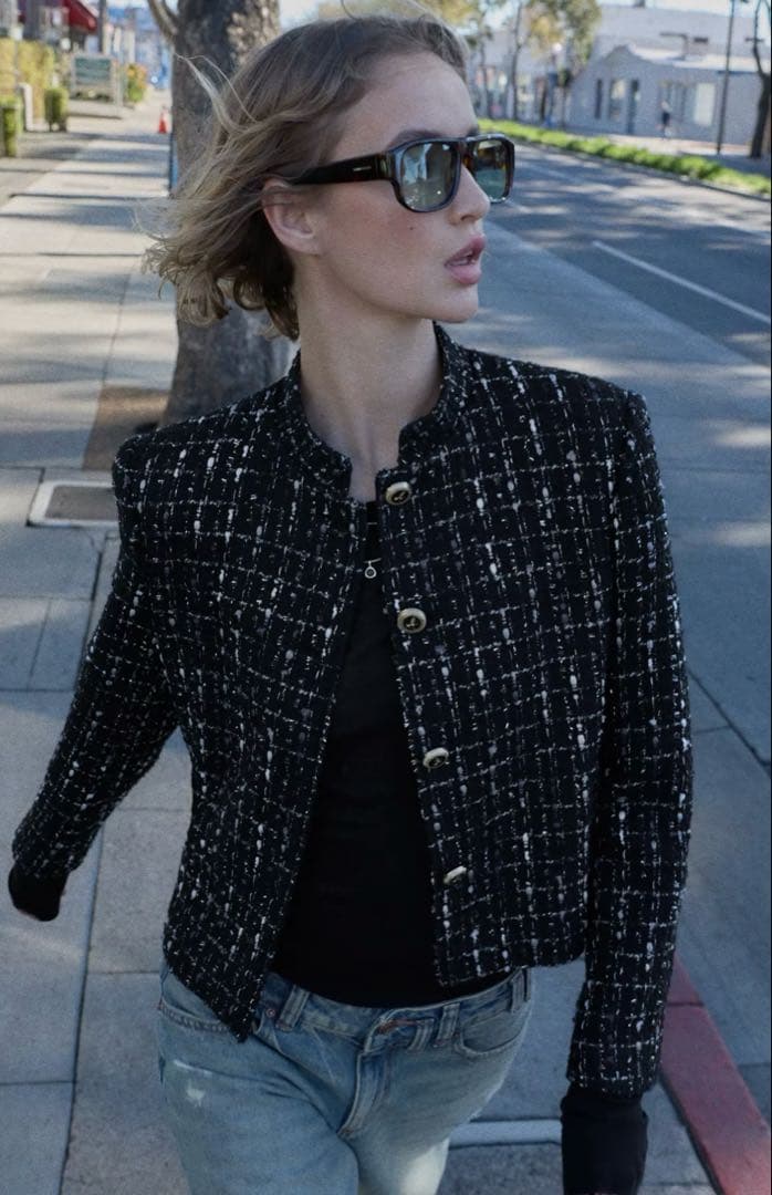 ZARA ツイード　メタリック糸入りノーカラージャケット