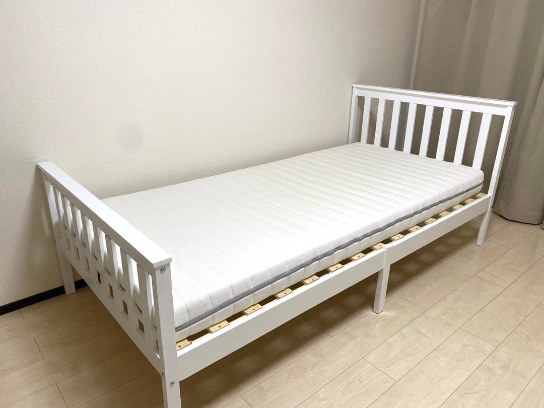 ベッド シングル ベッドフレーム ホワイト 白 宮棚付き おしゃれ かわいい