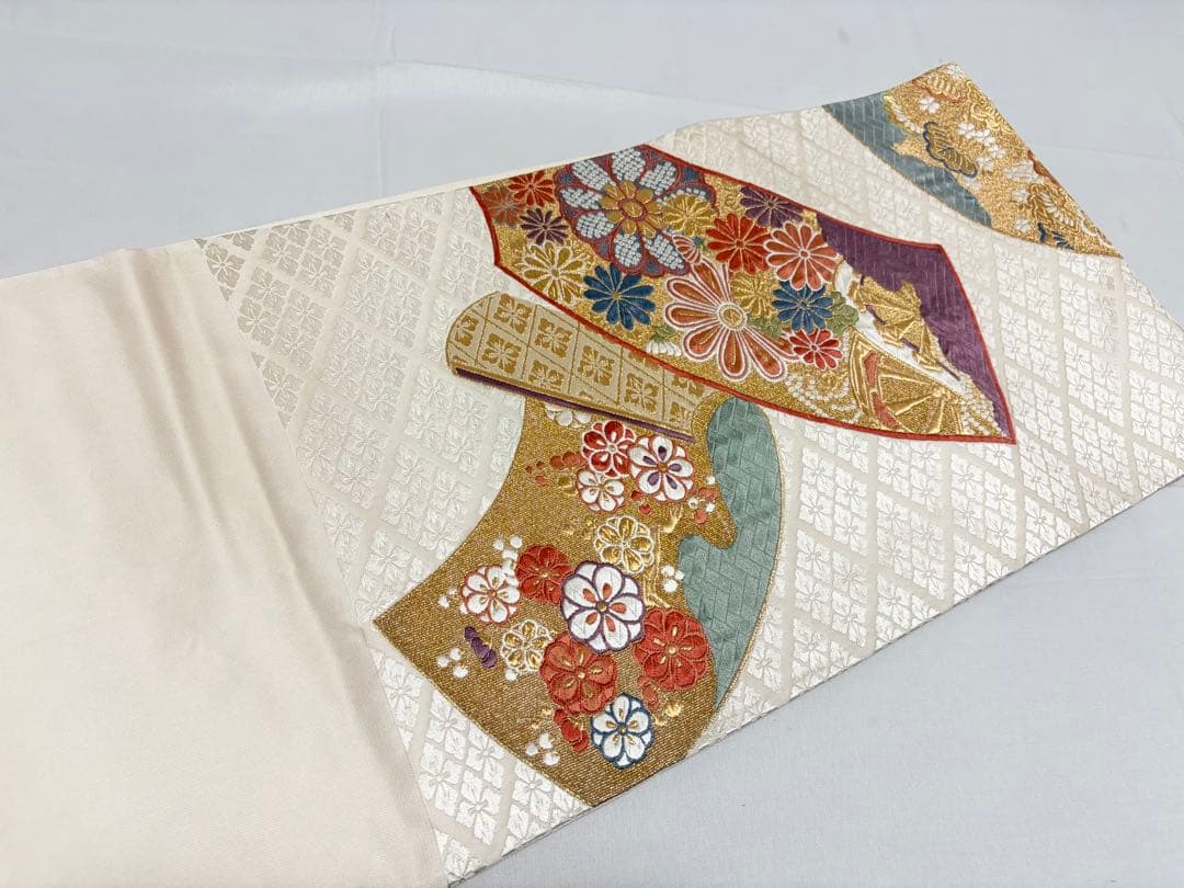 B5 花菱の地模様に花々 金糸 白地 正絹 六通 袋帯 フォーマル O39