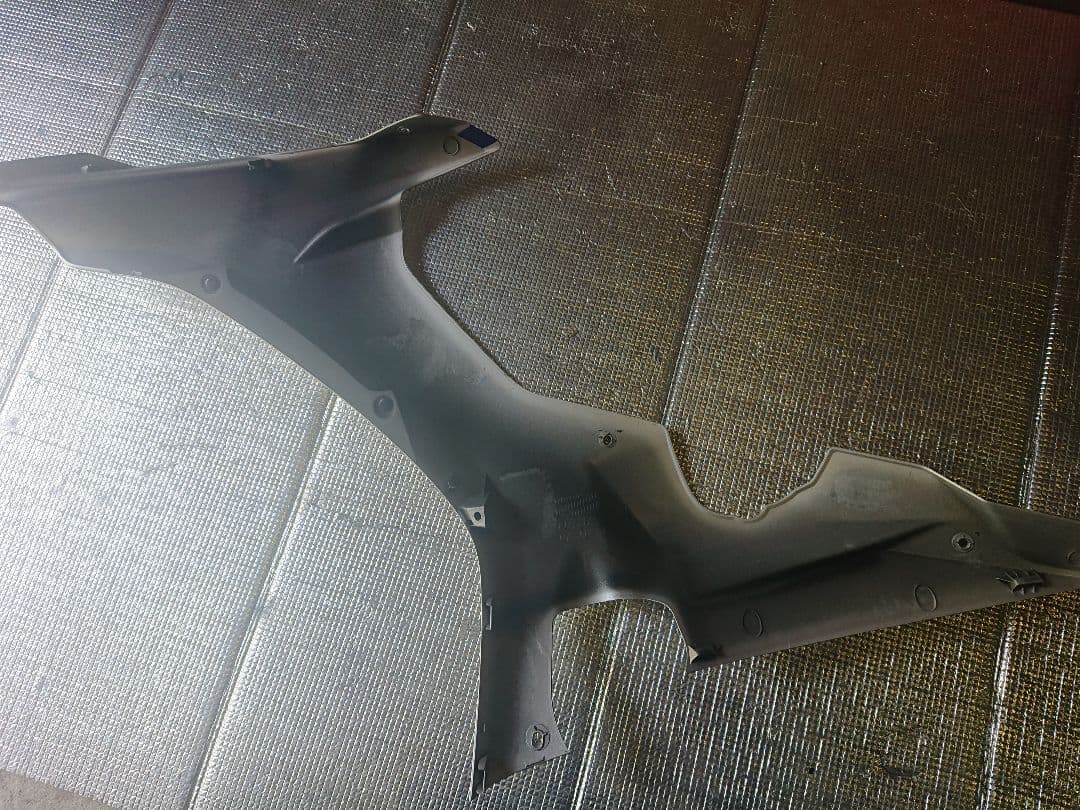 ヤマハ　YZF−R1 2CR 外装　純正　サイドカウル