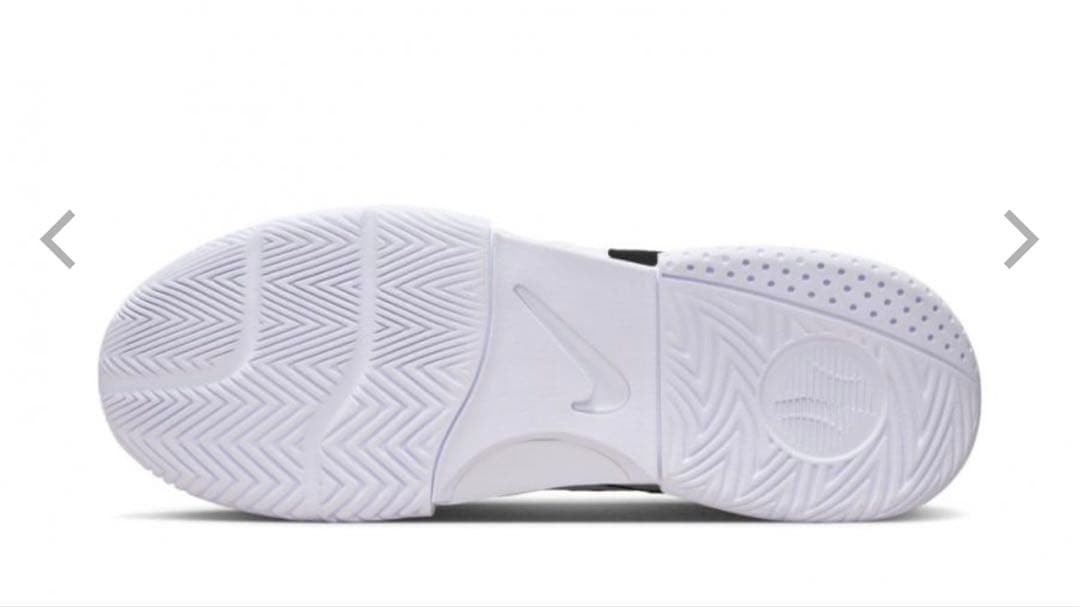 新品　ナイキ　コートライト4 テニスシューズ　27.5cm NIKE スニーカー