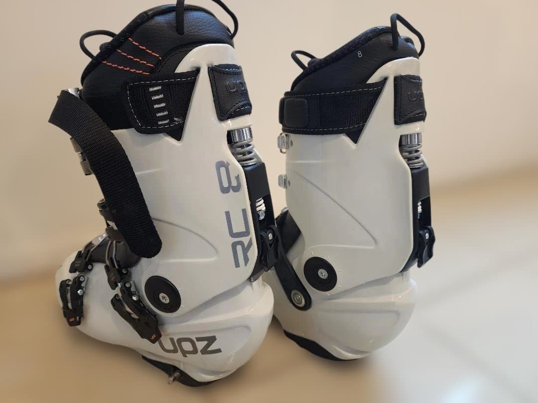 upzブーツ　スノーボード　アルパイン　RC8　26.6～27CM