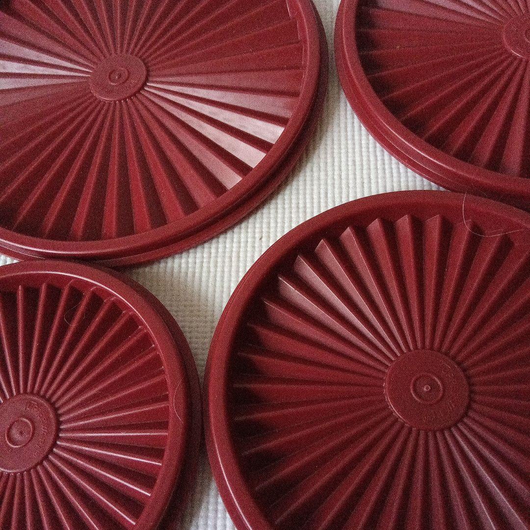 【新品未使用】タッパーウェア　マキシデコレーター４個セット 　ワインレッド