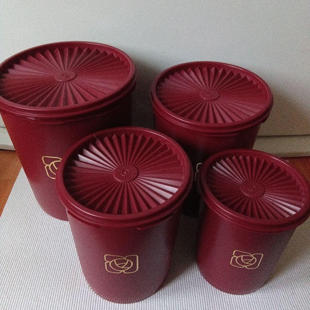 【新品未使用】タッパーウェア　マキシデコレーター４個セット 　ワインレッド