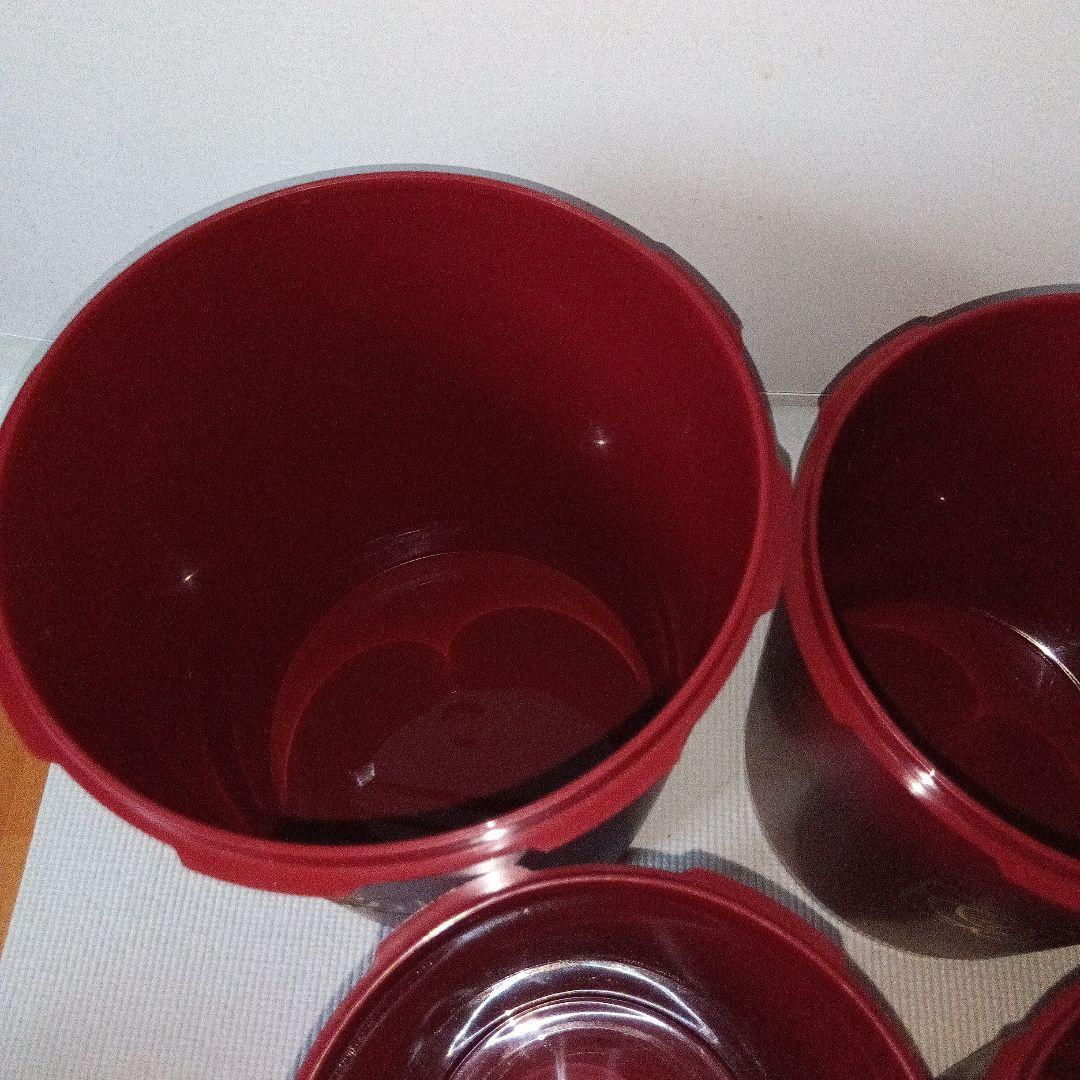 【新品未使用】タッパーウェア　マキシデコレーター４個セット 　ワインレッド