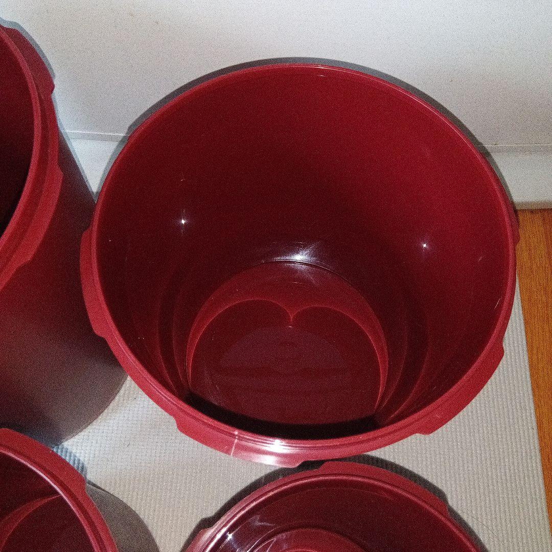 【新品未使用】タッパーウェア　マキシデコレーター４個セット 　ワインレッド