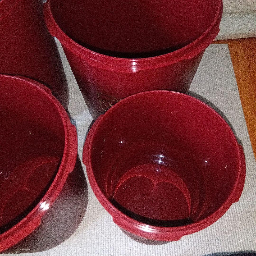 【新品未使用】タッパーウェア　マキシデコレーター４個セット 　ワインレッド