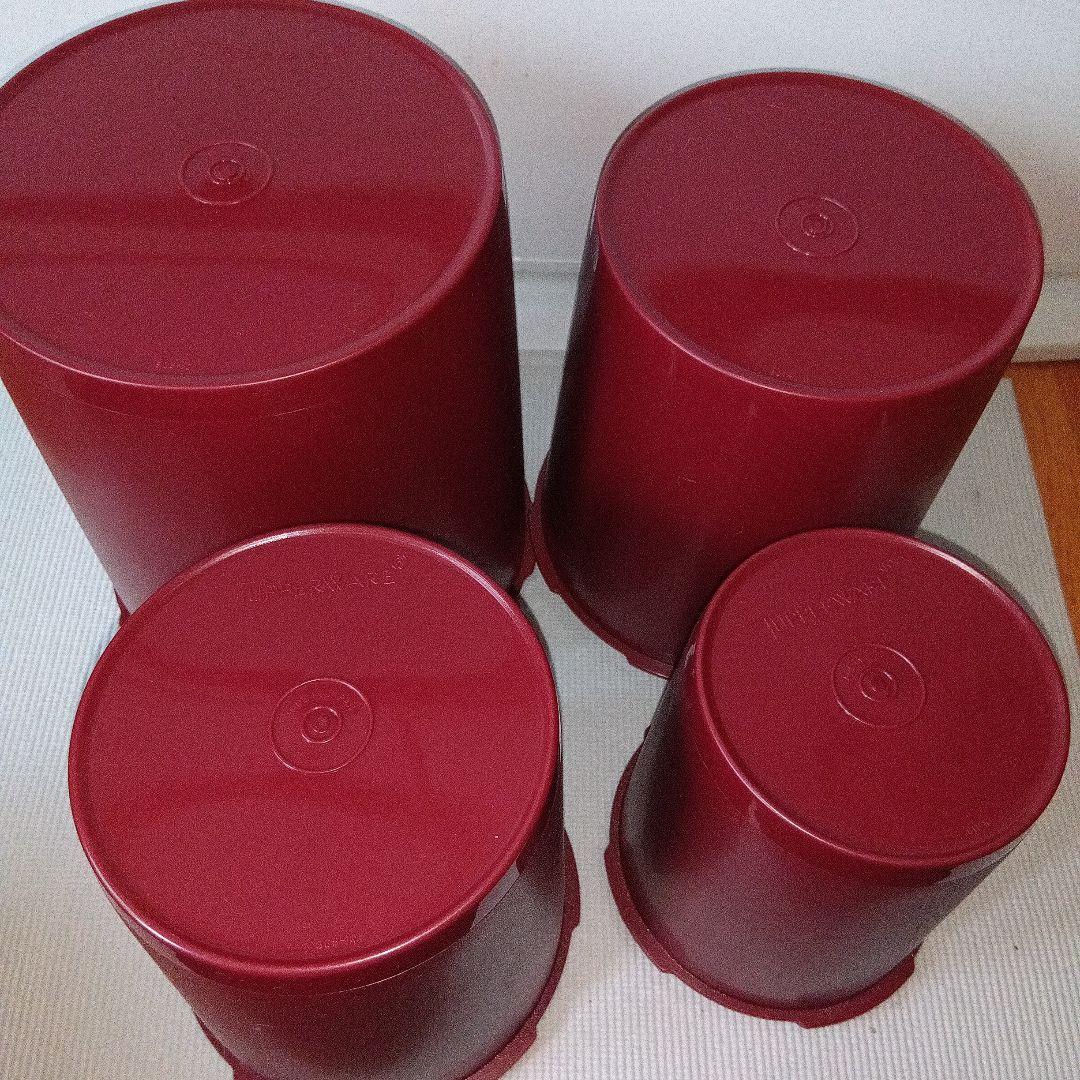 【新品未使用】タッパーウェア　マキシデコレーター４個セット 　ワインレッド