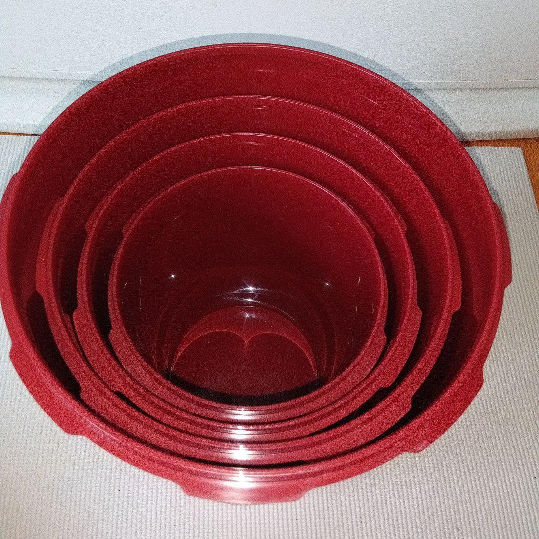 【新品未使用】タッパーウェア　マキシデコレーター４個セット 　ワインレッド