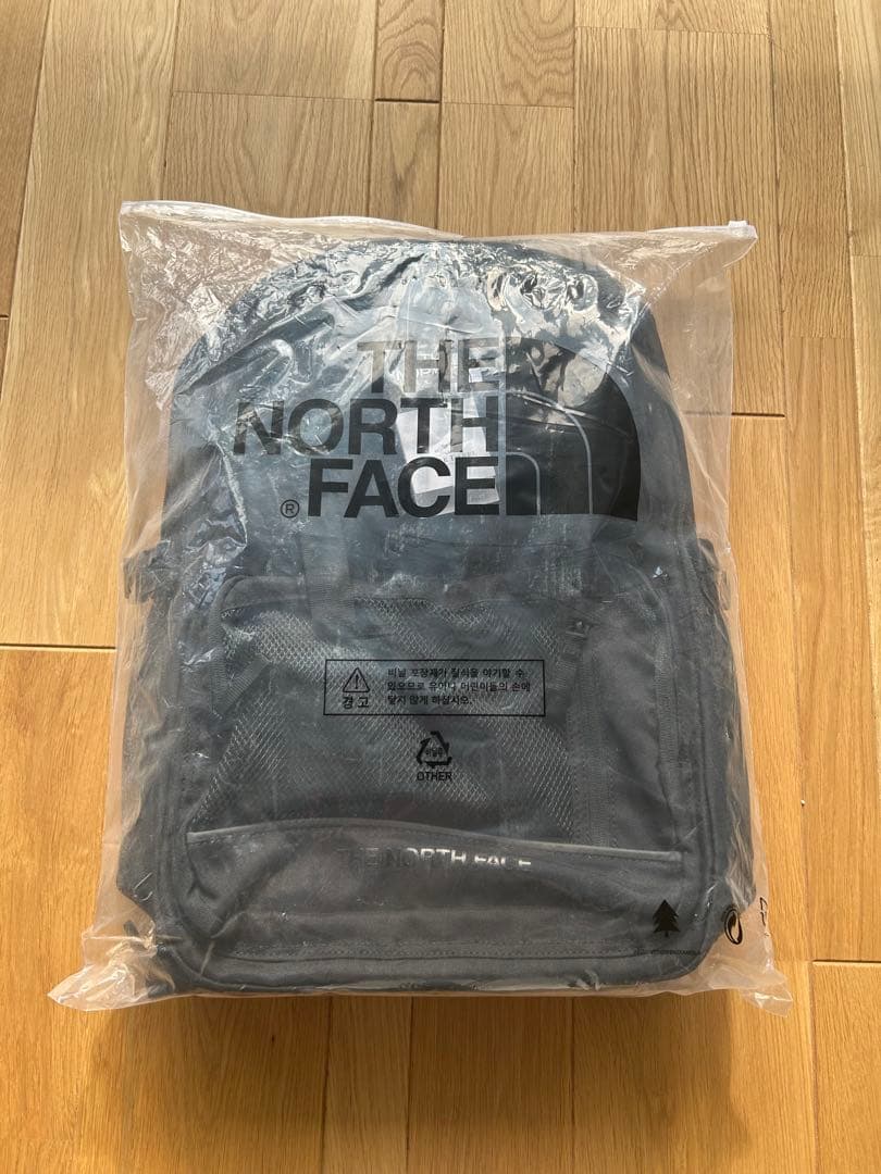 【送料込】THE NORTH FACE ブラックバックパック ノースフェイス