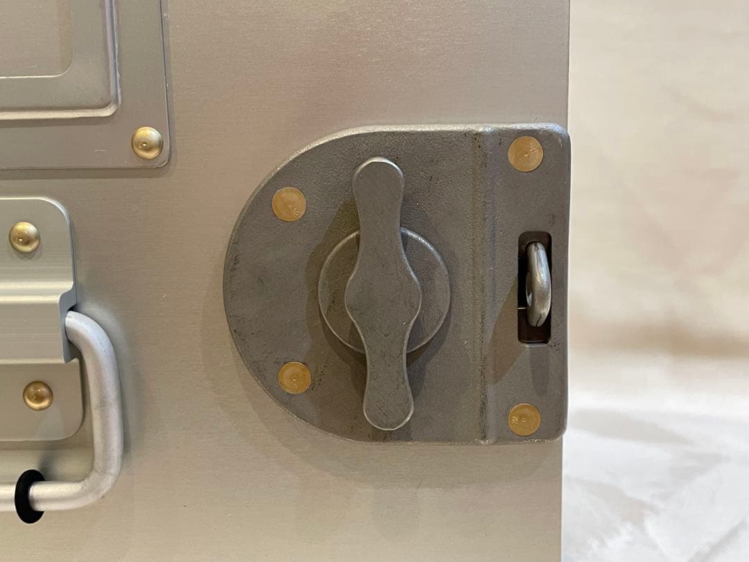 DELTA航空　ギャレーコンテナ　アルミBOX