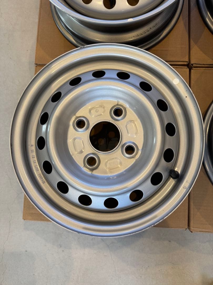 三*善様 ダイハツ純正　ハイゼットトラック　12インチ スチールホイール 4個セ