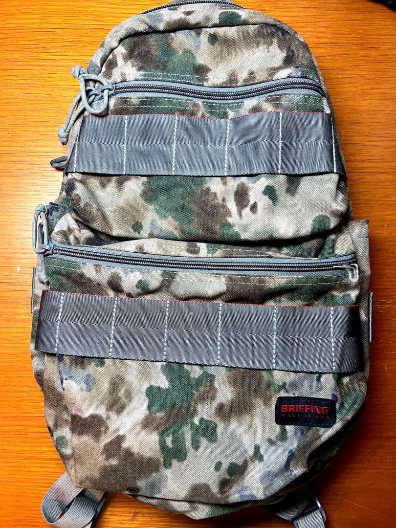 と*つ様 BRIEFING ブリーフィング ATTACK PACK 迷彩　USA