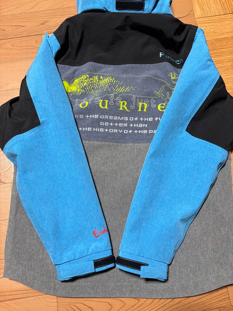 フィンチ　レインウェア