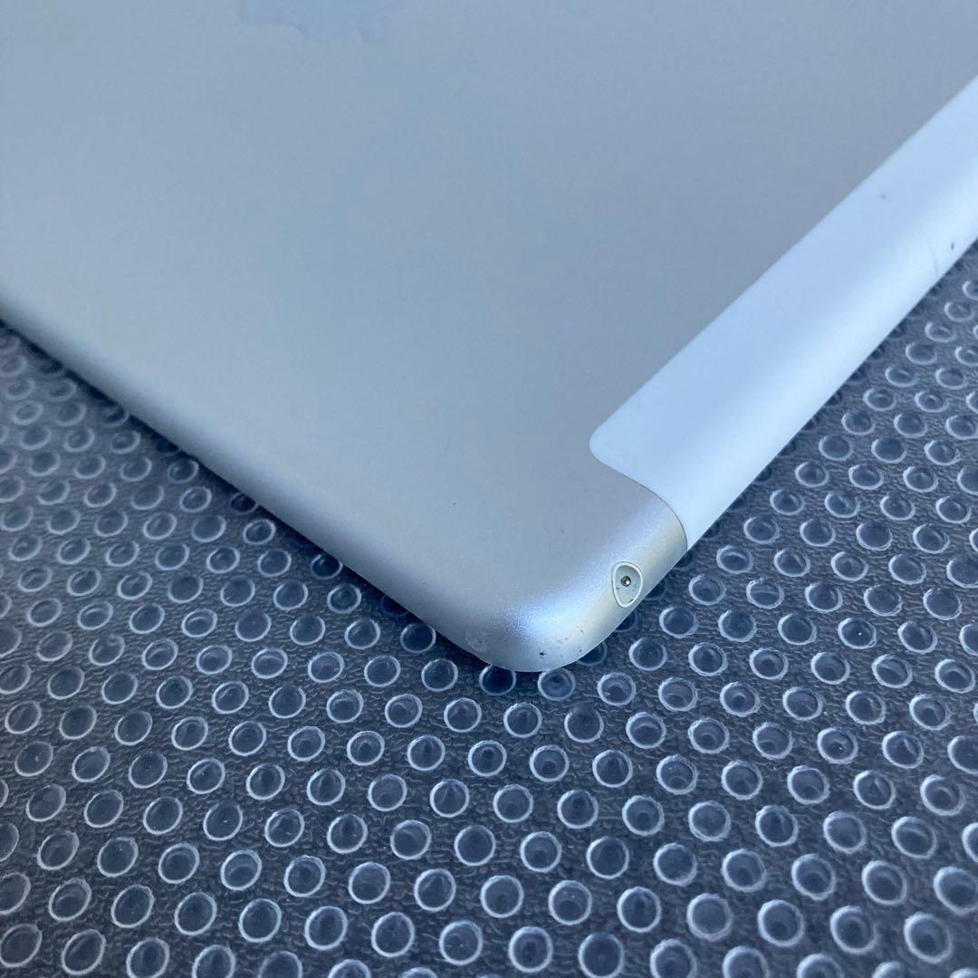 4075【早い者勝ち】電池良好☆iPad6 第6世代 32GB SIMフリー☆