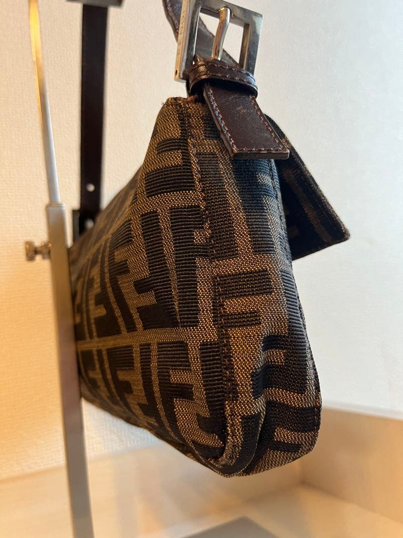 美品　FENDI　マンマバゲット　ズッカ　ブラウン　ワンショルダー　保存袋付