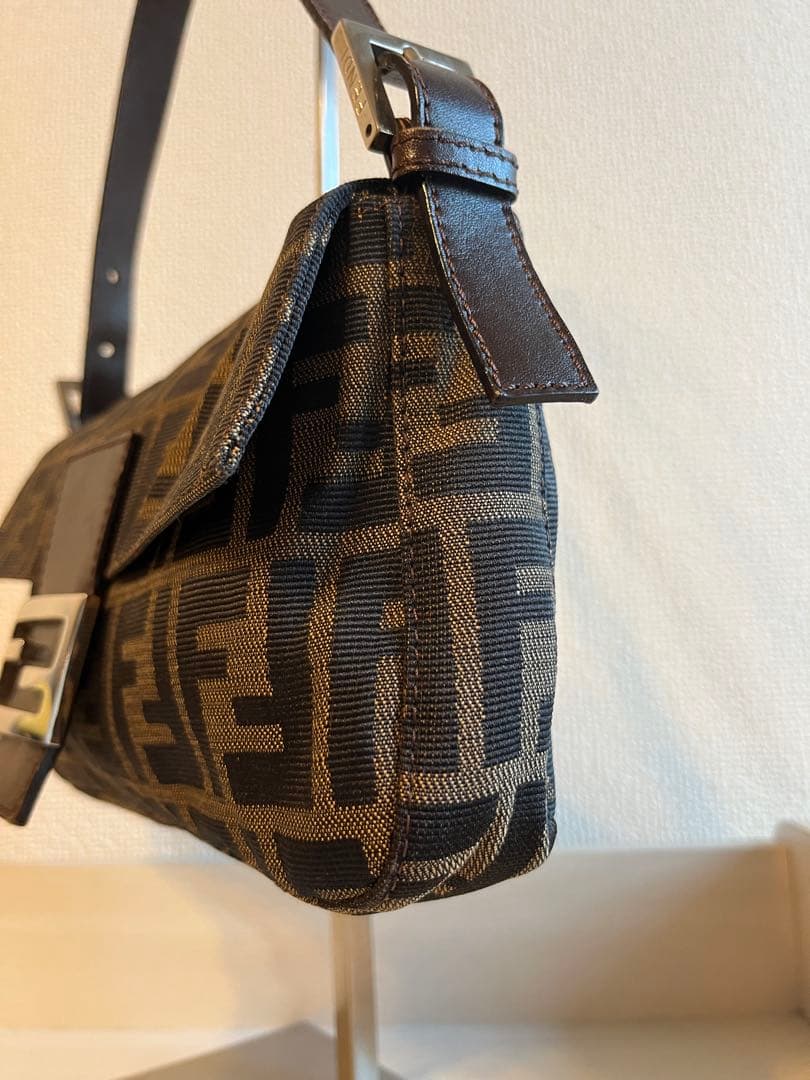 美品　FENDI　マンマバゲット　ズッカ　ブラウン　ワンショルダー　保存袋付