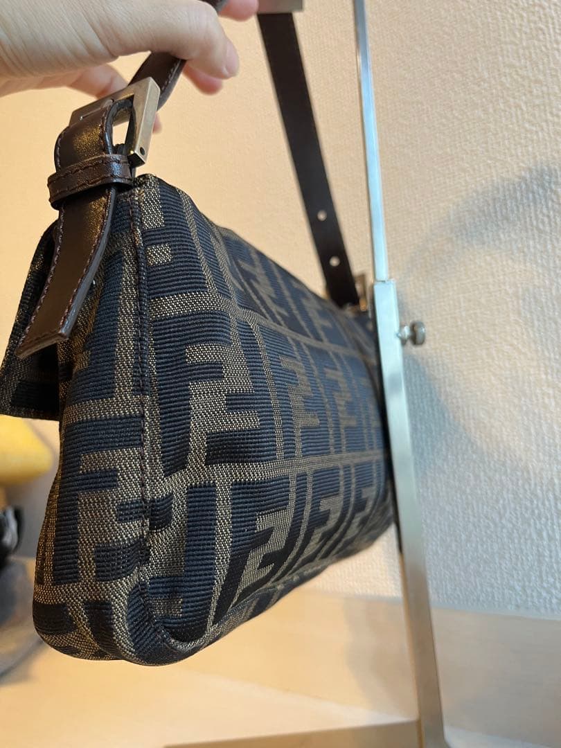 美品　FENDI　マンマバゲット　ズッカ　ブラウン　ワンショルダー　保存袋付