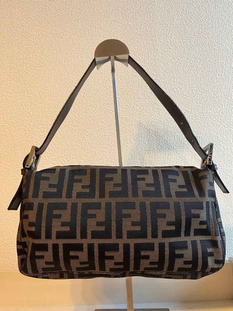 美品　FENDI　マンマバゲット　ズッカ　ブラウン　ワンショルダー　保存袋付