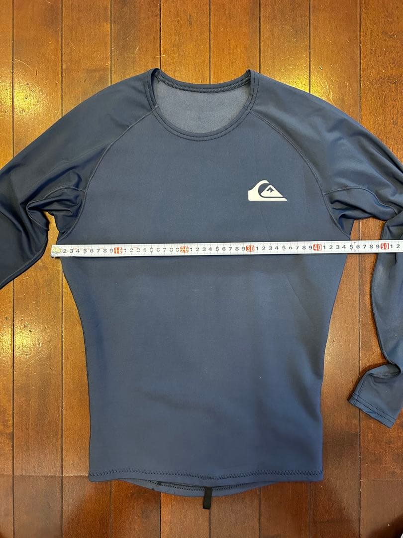 専用◆クイックシルバー タッパー Lサイズ