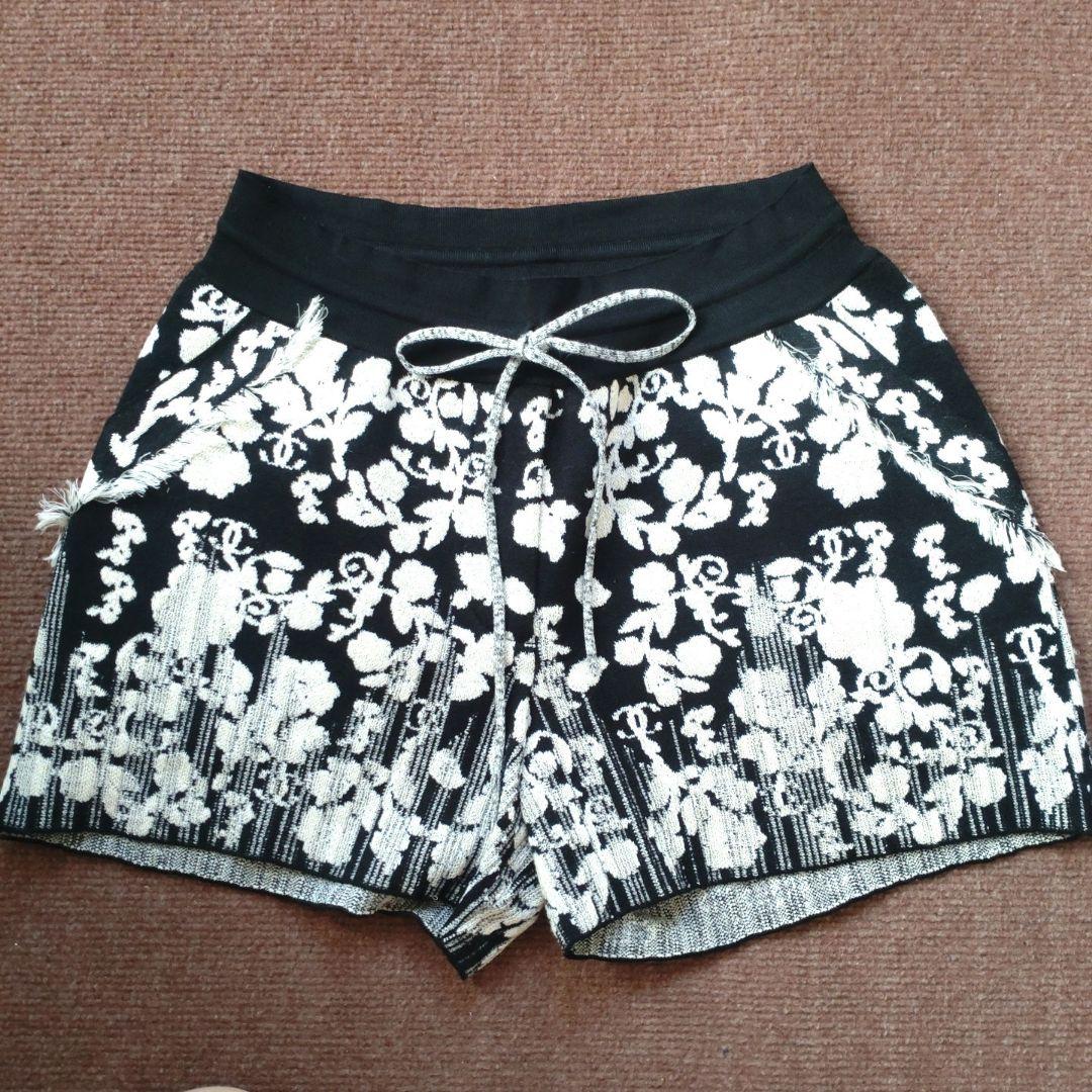 I／CHANEL 花柄ショートパンツ 36