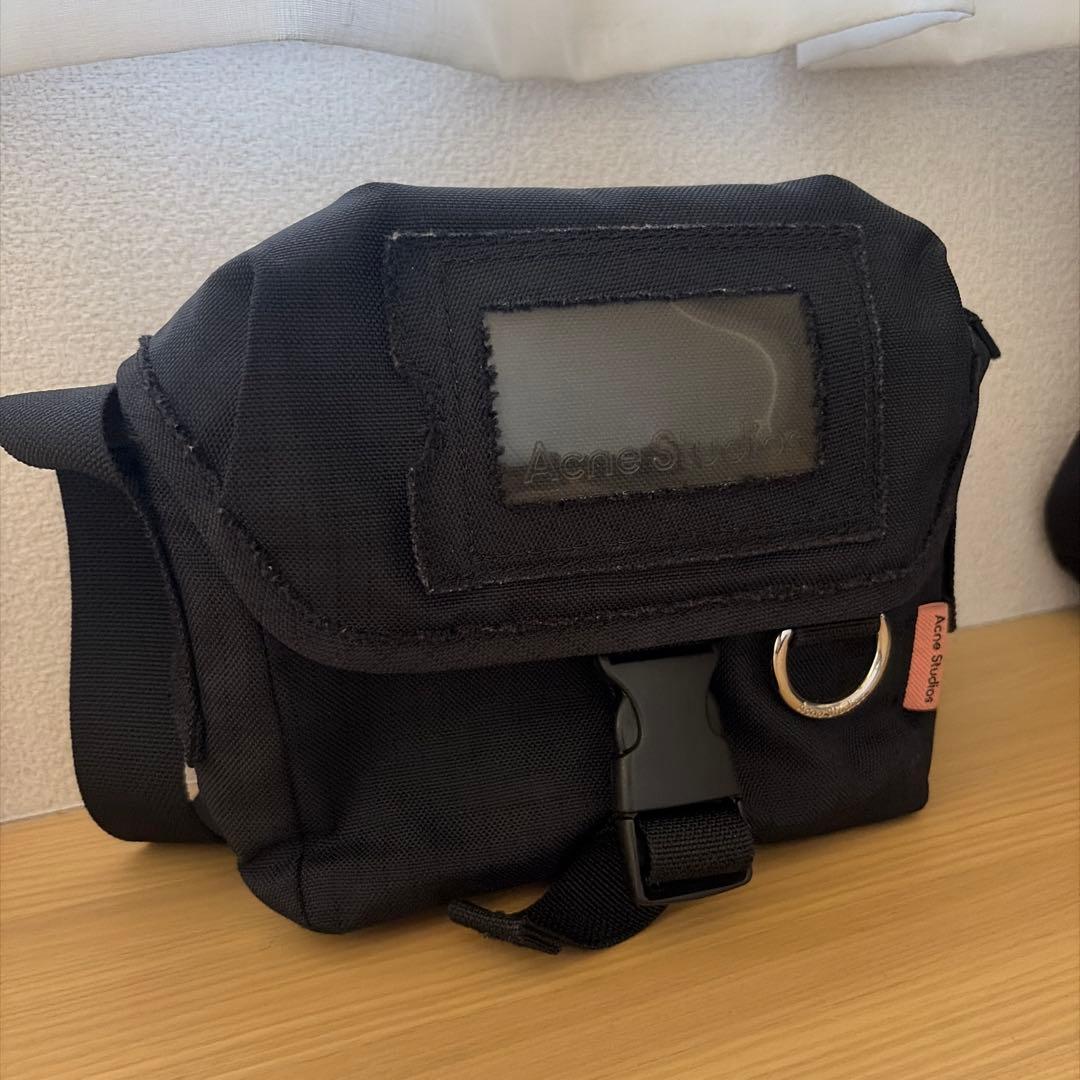 acne studios ミニショルダーバッグ