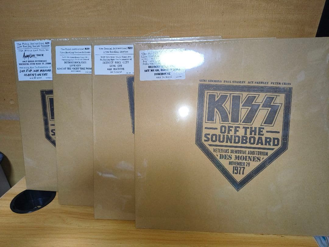 KISS/OFF THE SOUNDBOARD レコードセット