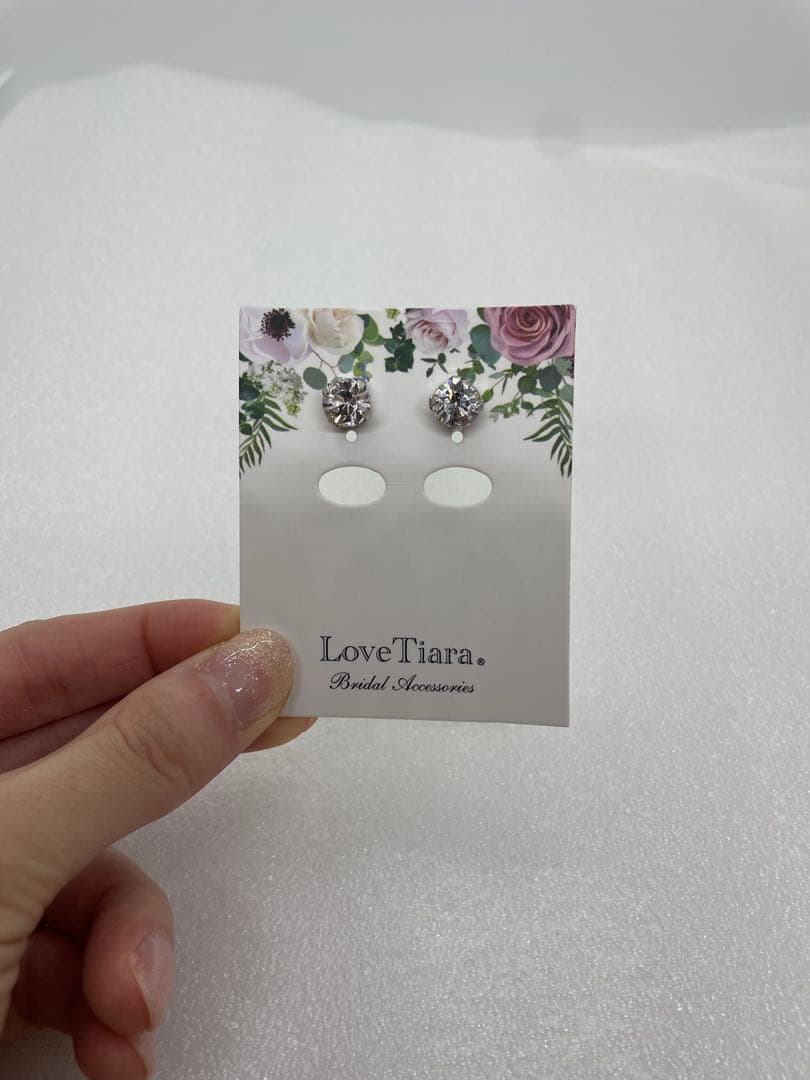 ラブティアラ　クリスタルカチューチャ　ピアスセット　ブライダルアクセサリー