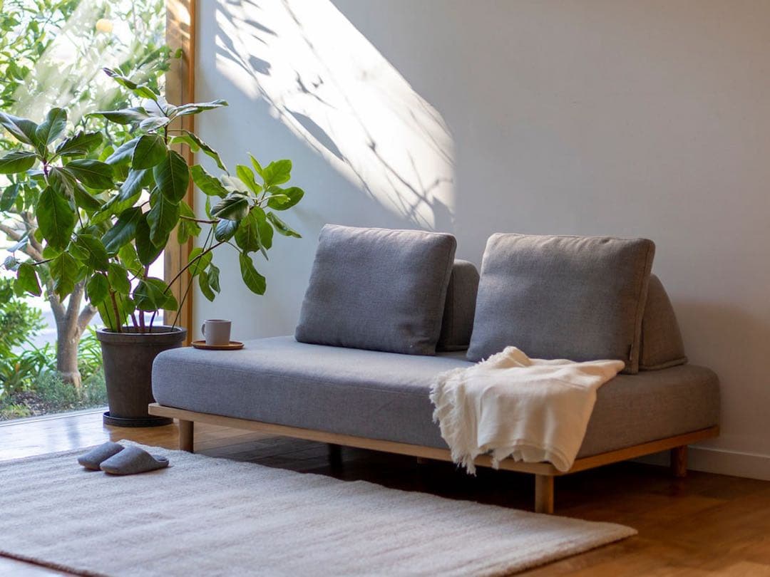 きりん　Fumi 無駄のないソファ