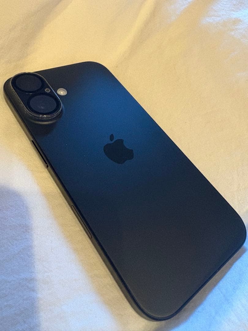 ●極美品● iPhone16 128GB ブラック SIMフリー 電池100%