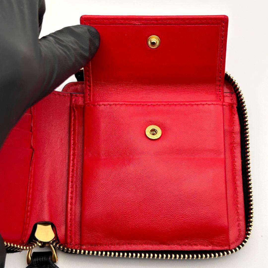 ✨極美品✨ VALENTINO ヴァレンティノ 二つ折り財布 高級 希少性大✨