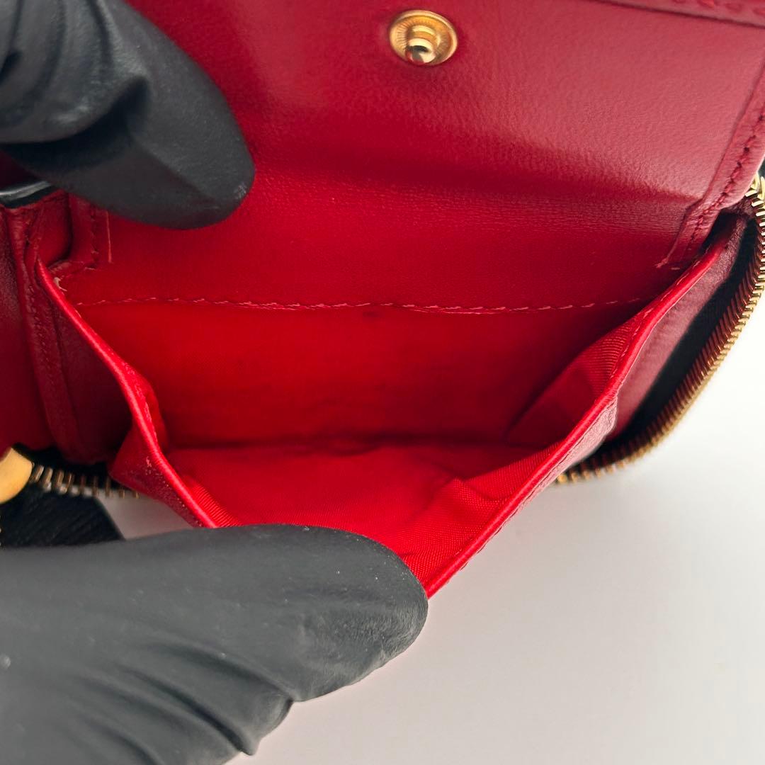 ✨極美品✨ VALENTINO ヴァレンティノ 二つ折り財布 高級 希少性大✨