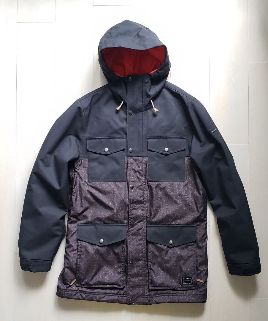 NIKE　スノーボード用ジャケット　Ｍサイズ