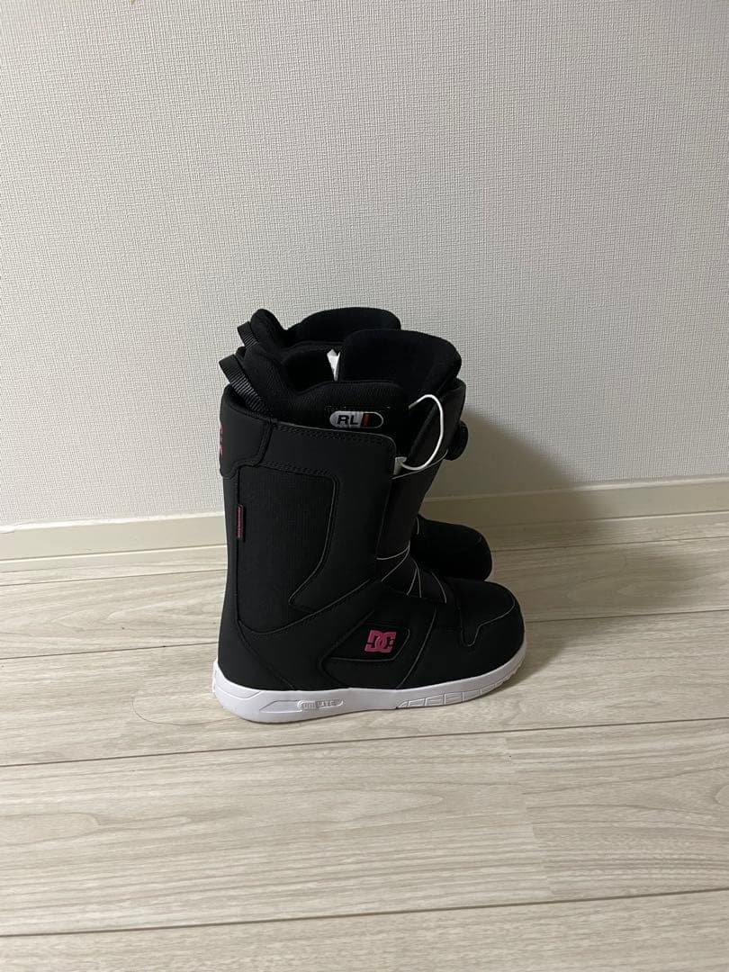 DC ブラック ピンク スノーボードブーツ 女性用