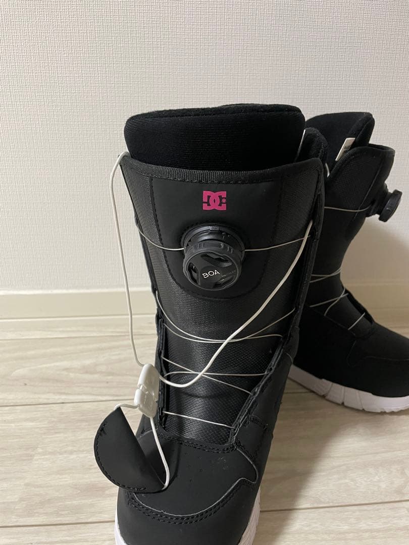 DC ブラック ピンク スノーボードブーツ 女性用