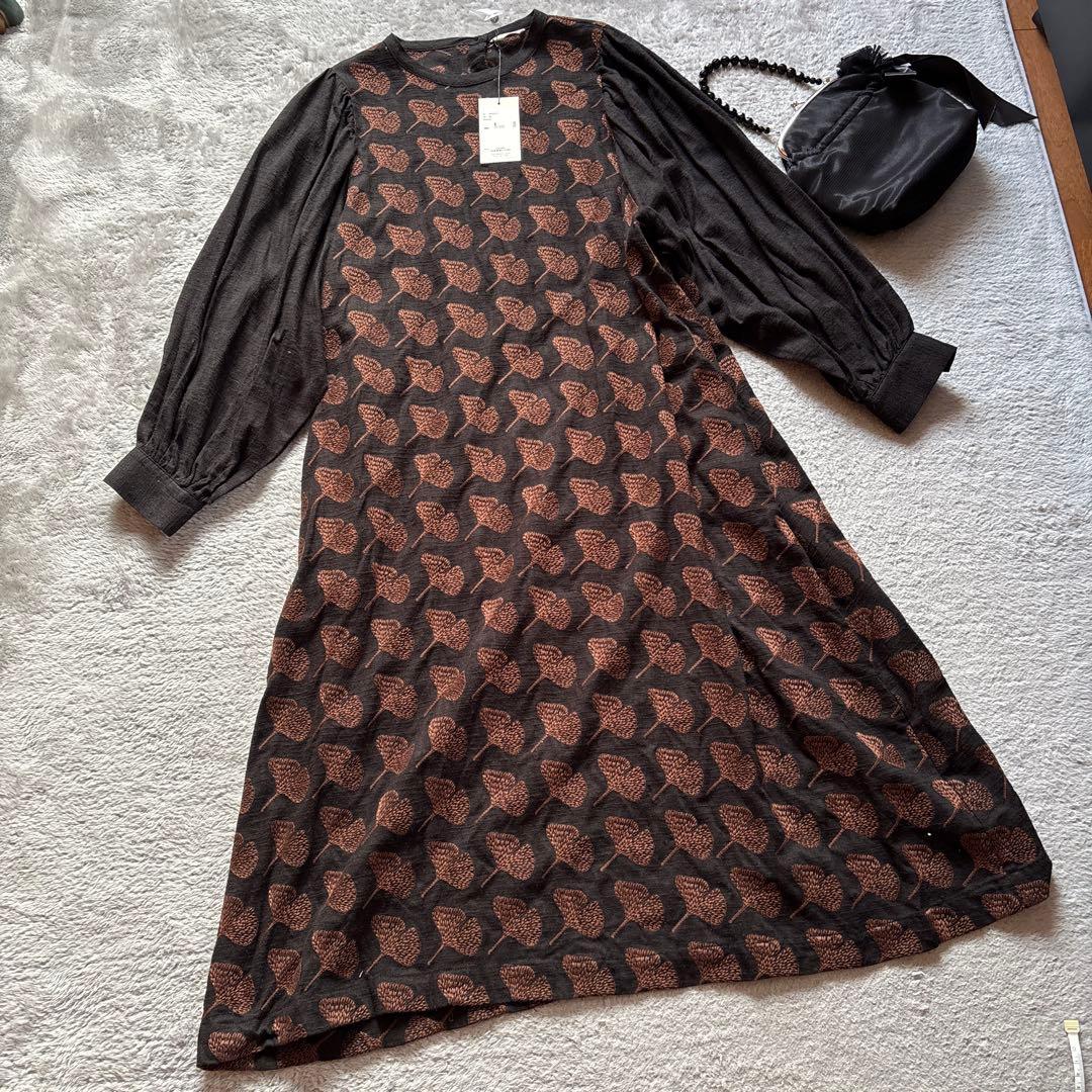 【新品未使用】bul bul いちょう柄ワンピース 卒業式 ナチュラル系