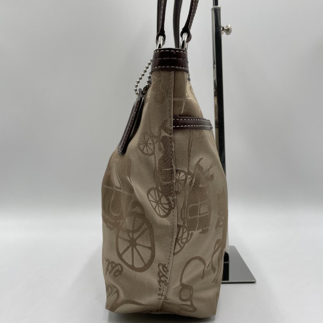 良品 COACH トートバッグ キャンバス ブラウン 馬車柄 肩掛け