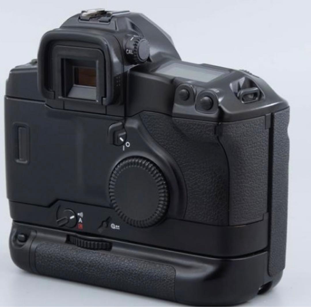 Canon キヤノン EOS 3 フィルム一眼レフカメラ