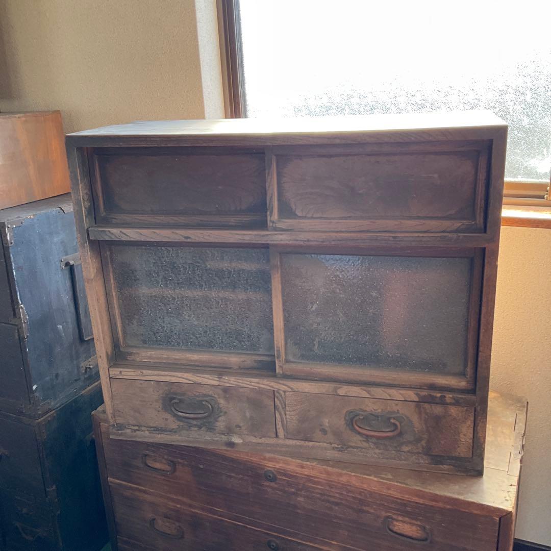 昭和家具　木製ガラス扉付きタンス　12