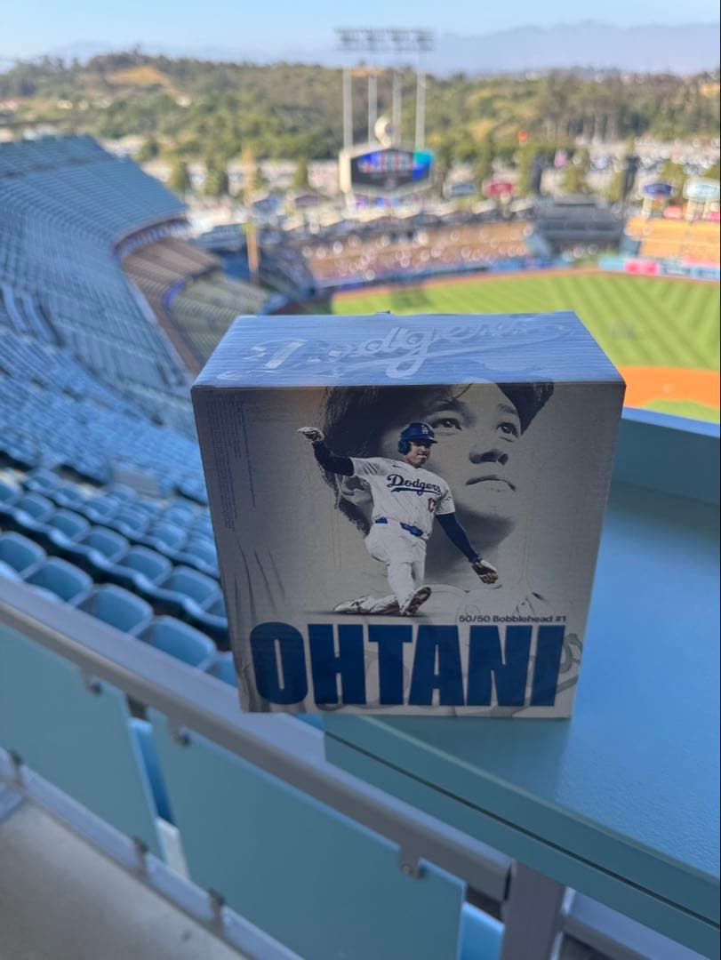 新品！最短5/19発送可能！大谷翔平　ボブルヘッド　50/50記念