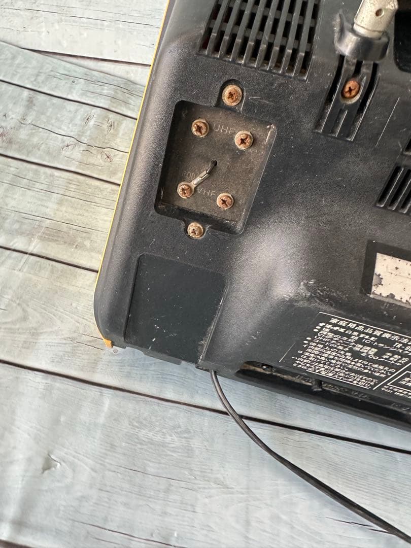 ナショナル白黒ブラウン管テレビ「TR-903E」(H15)